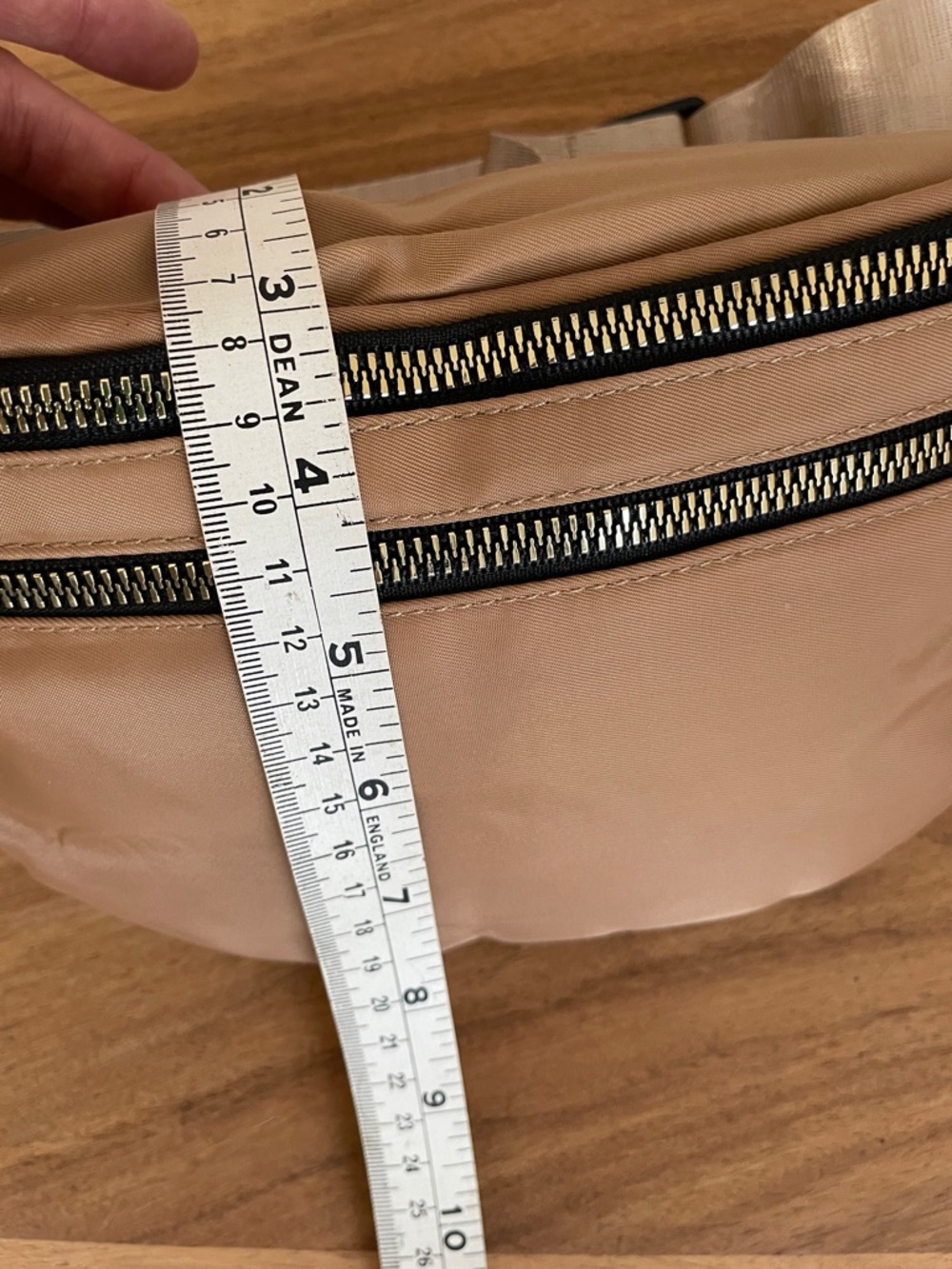 Quilted White and Tan Belt Bagdad - Women's Waist Crossbody Duo - Picture 7 of 10